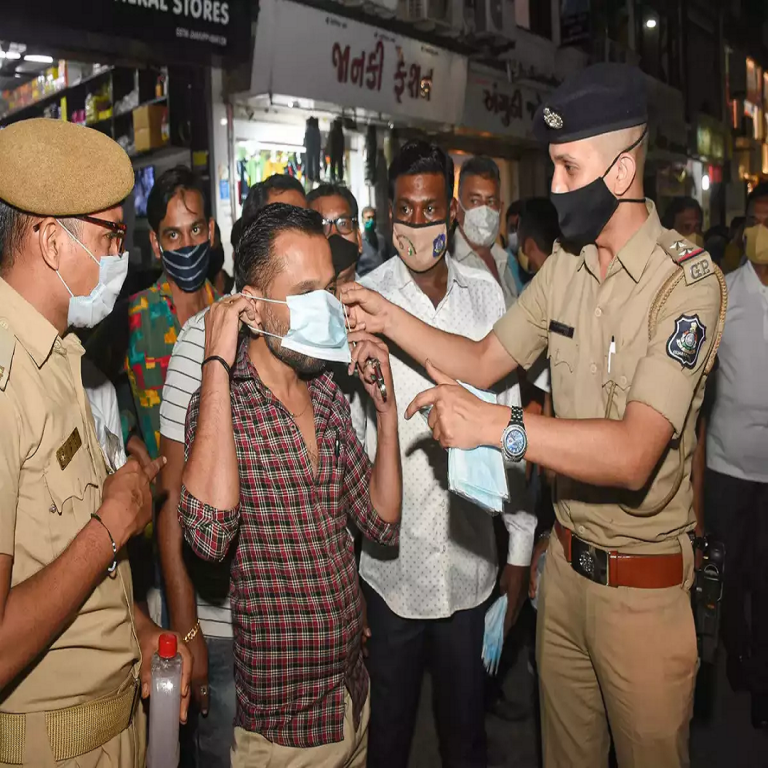 Mumbai police collected ₹4 Cr fine from over 2 lakh people for not wearing masks