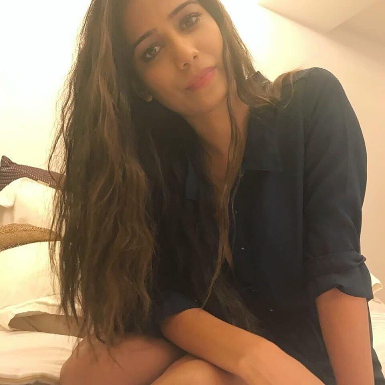 Poonam Pandey had already done a blast in the photoshoot, now told – After doing such work, she used to shed tears in the bathroom