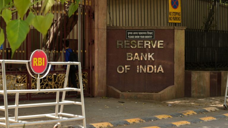 After hearing that the central bank had won the heart of the people, the RBI issued such instructions to the banks.