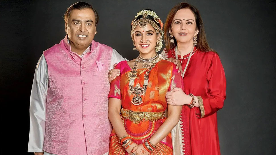 Radhika Merchant with Mukesh Ambani and Nita Ambani