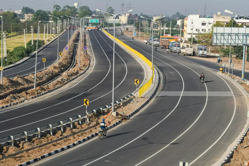 The Highway Ministry has also suggested that no one be allowed to do any form of construction or transaction 