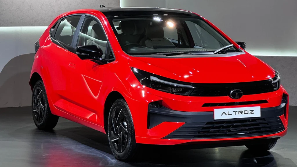 The Tata Altroz Facelift has a lot of new features