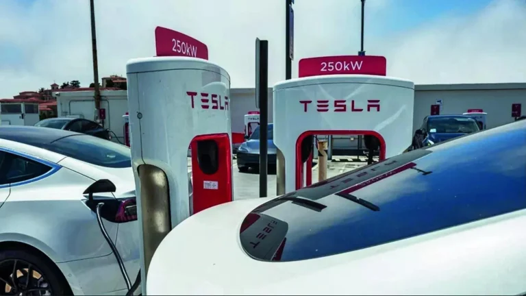 Reserve Tesla Electric