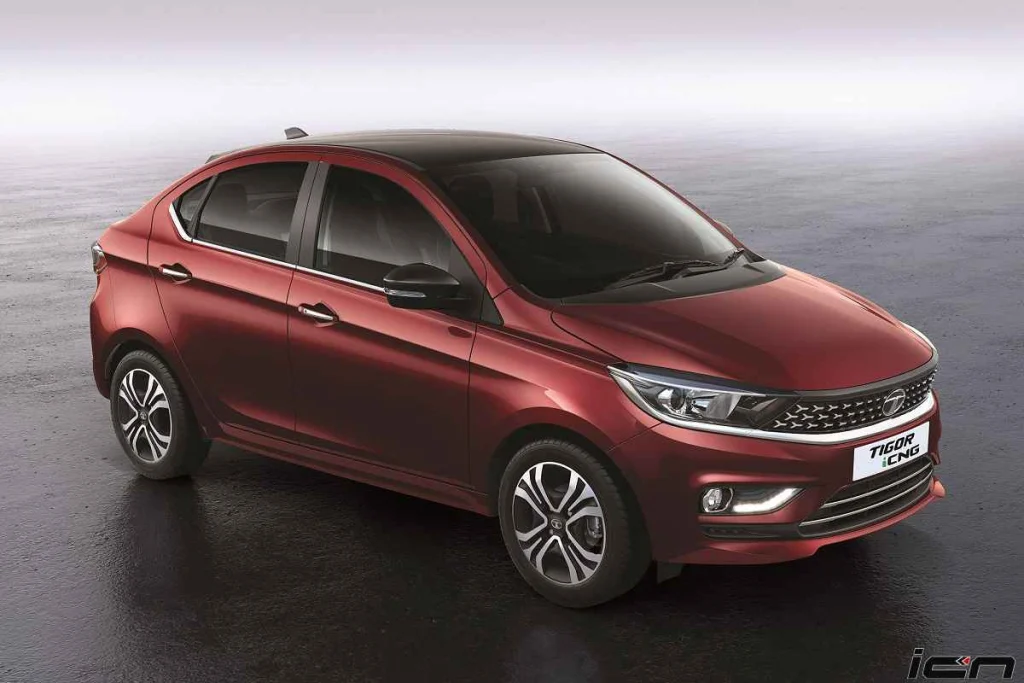 Tata Tiago's 35-liter gasoline tank and 60-liter CNG tank