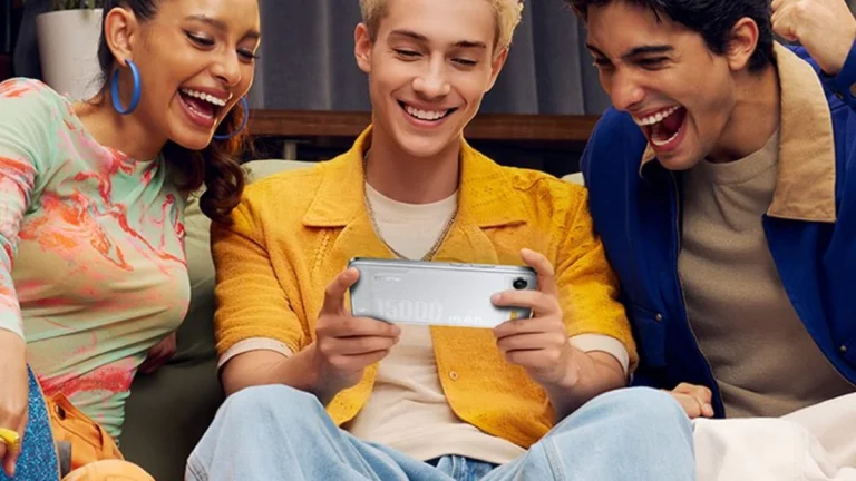 New Smartphone Launch With 15000mAh Battery