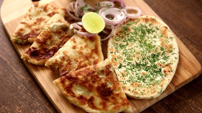 How is Amritsari Kulcha made?